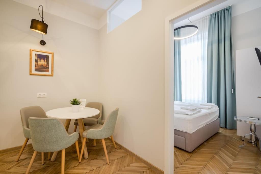 Klauzal City Garden Apartments - 2-Bedroom K34 布达佩斯 外观 照片