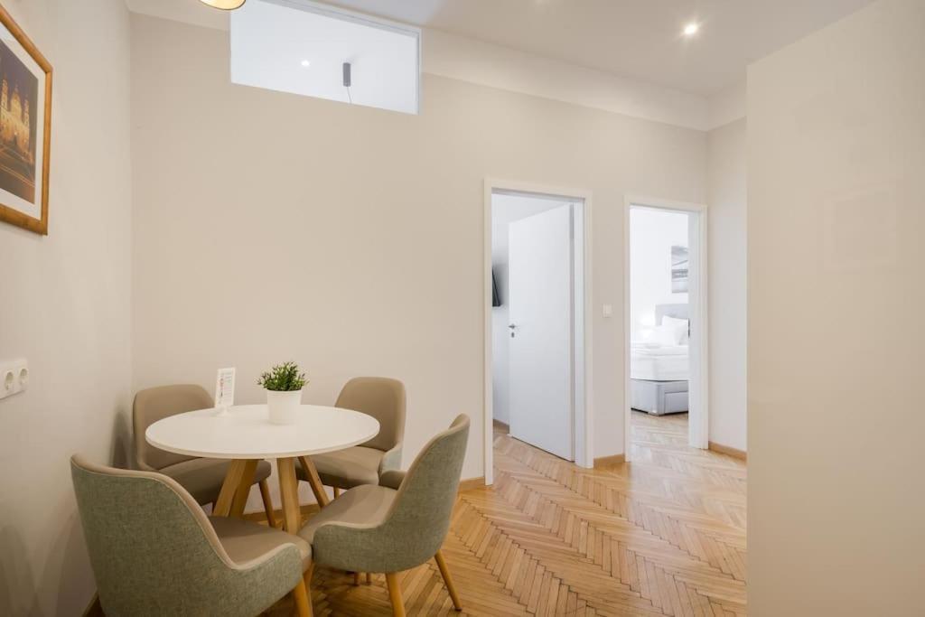 Klauzal City Garden Apartments - 2-Bedroom K34 布达佩斯 外观 照片